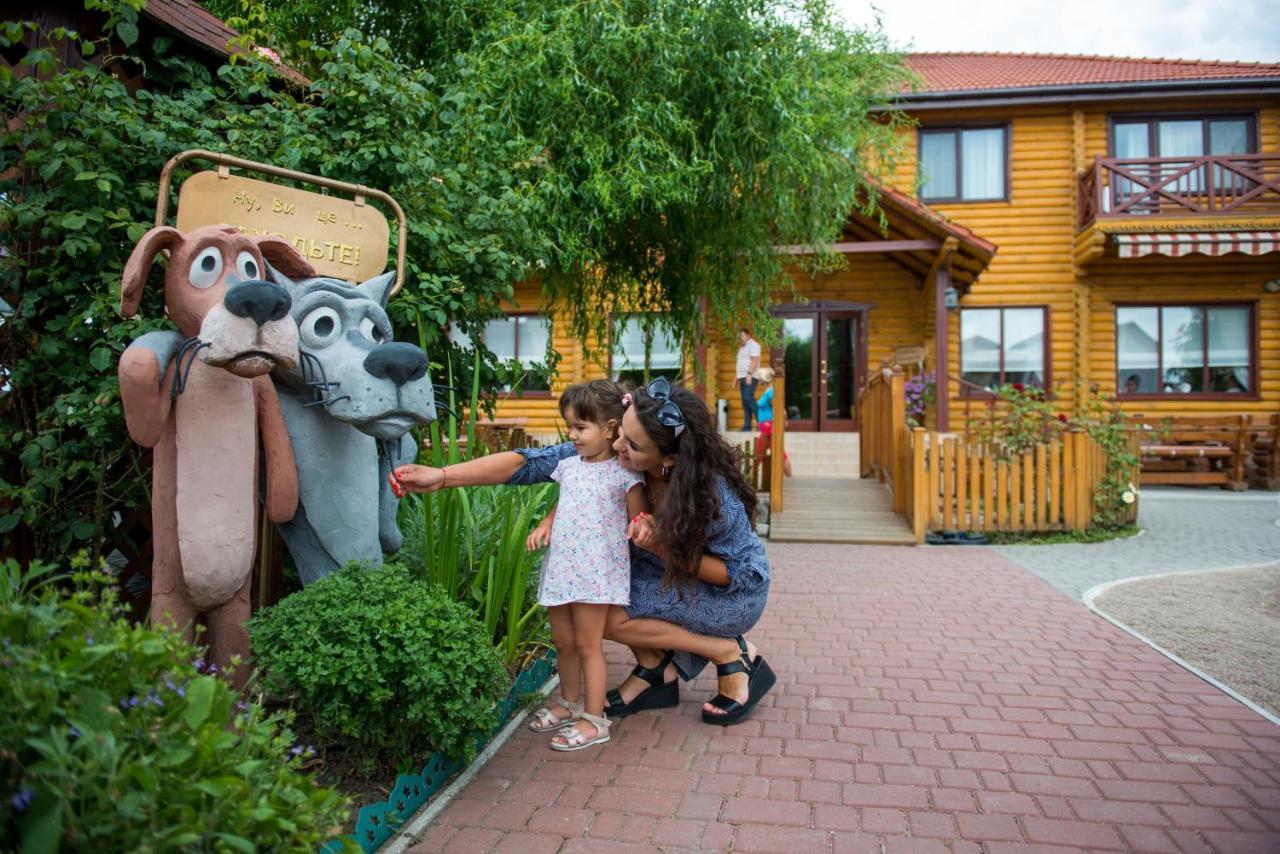 Комплекс Відпочинку Пампушка & Подушка Hotel Burlach'ya Balka Exterior photo